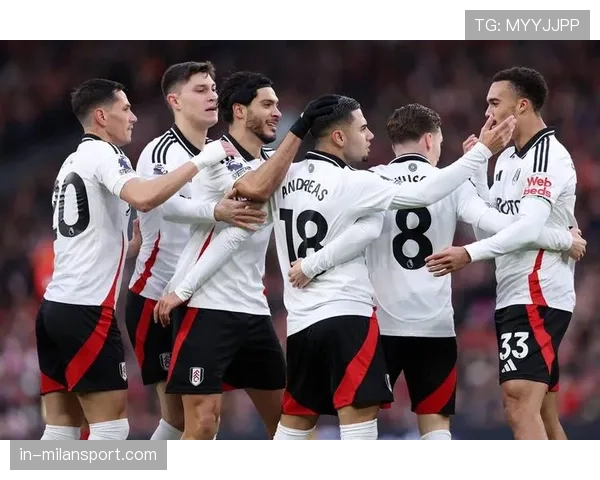 埃弗顿富勒姆交锋 双方积分接近竞争激烈