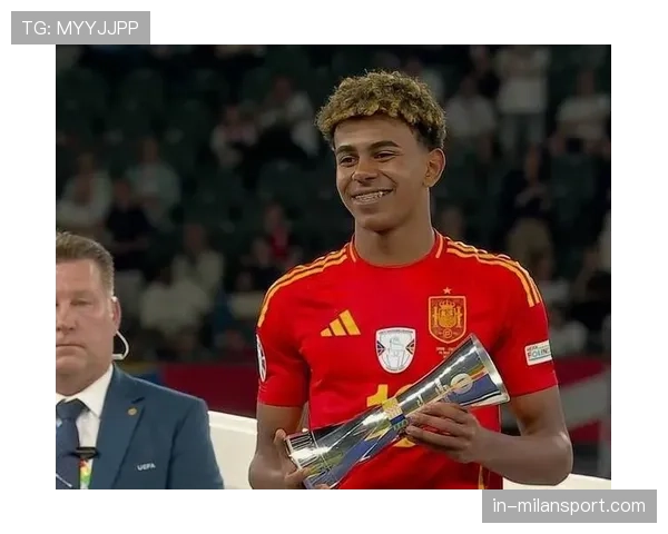 巴拿马边锋助攻梅开二度 成队内助攻王